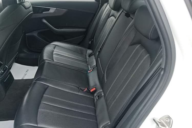 Used Audi A4L 2023 40 TFSI quattro Luxury Dynamic Edition Left Rear Seat