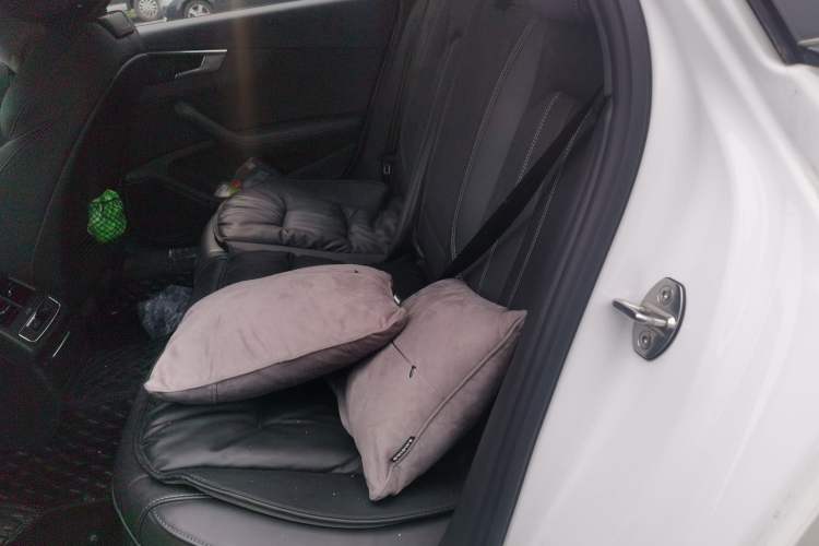 Used Audi A4L 2023 40 TFSI Luxury Dynamic Model Left Rear Seat