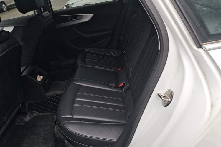 Used Audi A4L 2023 40 TFSI Fashion Dynamic Model Left Rear Seat