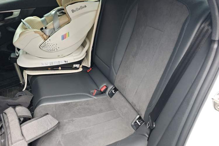 Used Audi A4L 2023 45 TFSI quattro Prestige Dynamic Edition Left Rear Seat