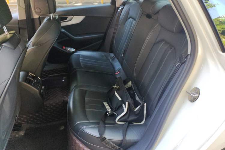 Used Audi A4L 2023 40 TFSI Fashion Dynamic Model Left Rear Seat