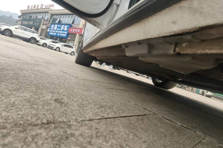 Used Audi A4L 2023 40 TFSI Luxury Dynamic Model Left Side Sill