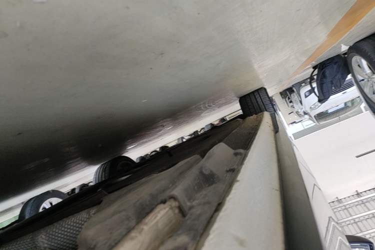 Used Audi A4L 2023 40 TFSI Luxury Dynamic Model Left Side Sill