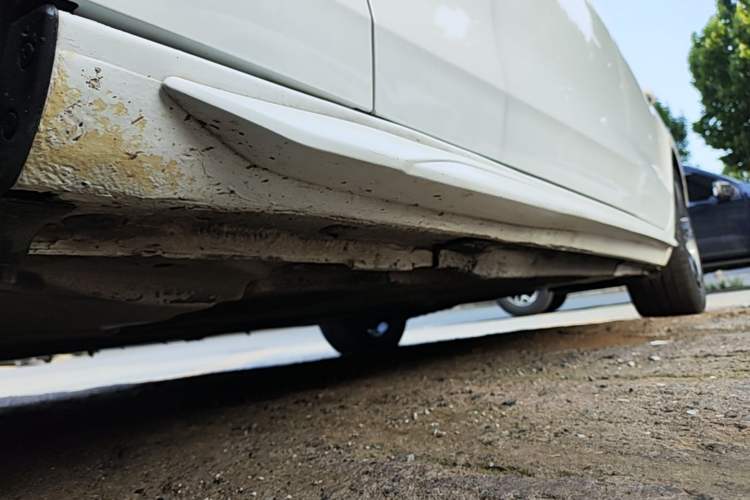 Used Audi A4L 2023 40 TFSI Fashion Dynamic Model Left Side Sill