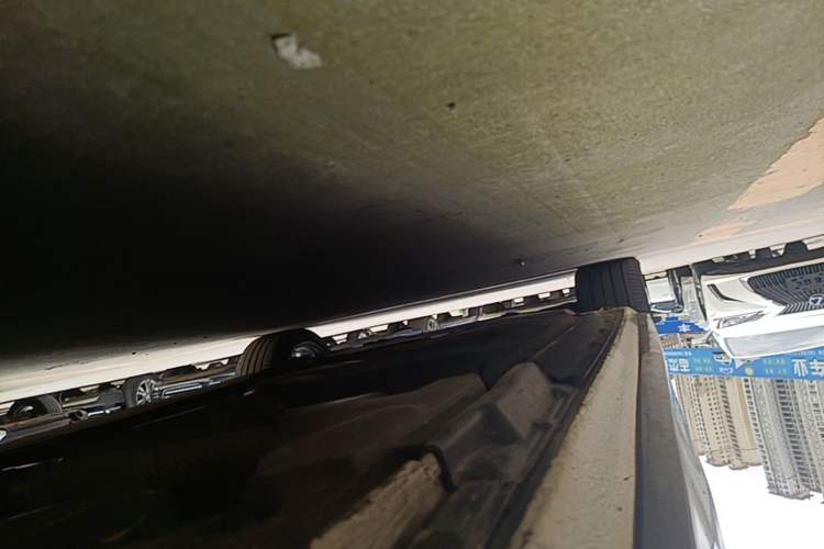 Used Audi A4L 2023 40 TFSI Luxury Dynamic Model Left Side Sill