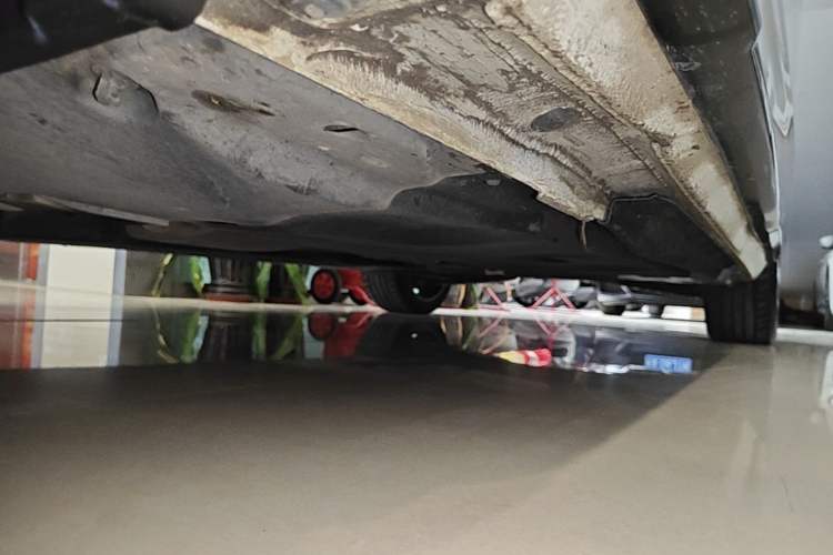 Used Audi A4L 2023 40 TFSI Luxury Dynamic Model Left Side Sill
