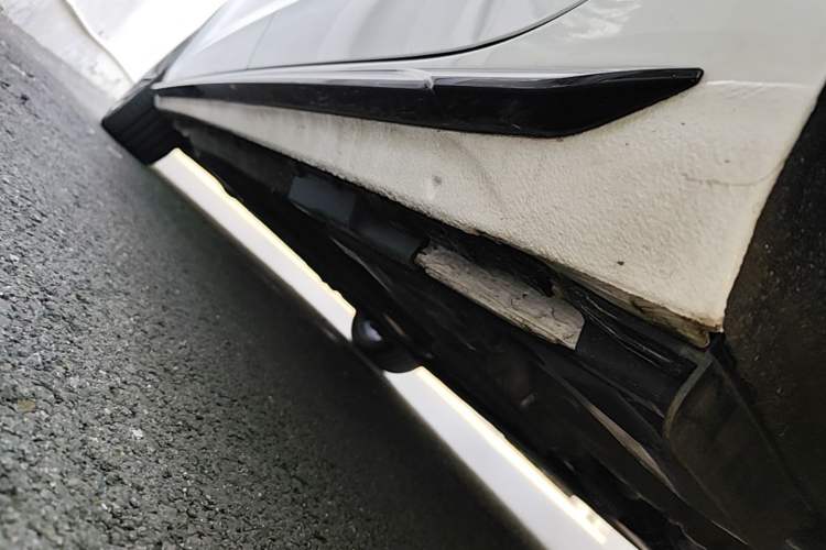 Used Audi A4L 2023 40 TFSI Luxury Dynamic Model Left Side Sill