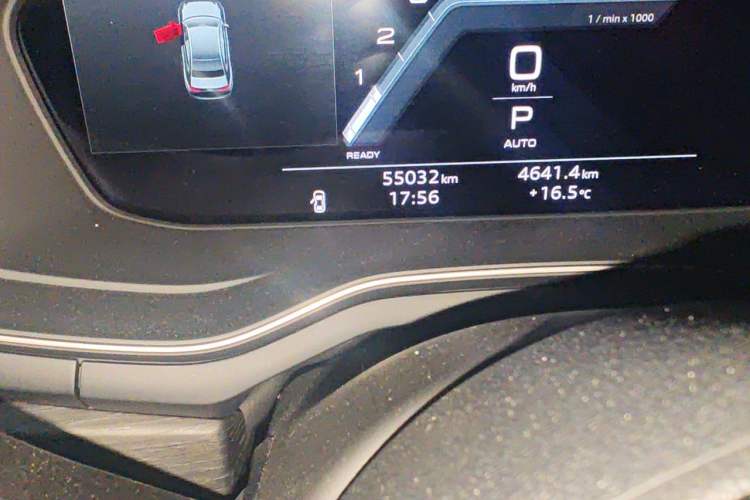 Used Audi A4L 2023 40 TFSI Luxury Dynamic Model Odometer Close Up