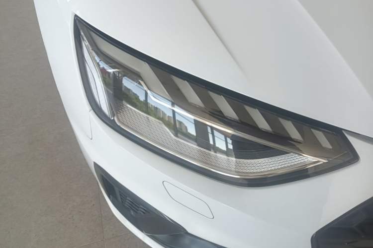 Used Audi A4L 2023 40 TFSI quattro Luxury Dynamic Edition Right Front Headlight