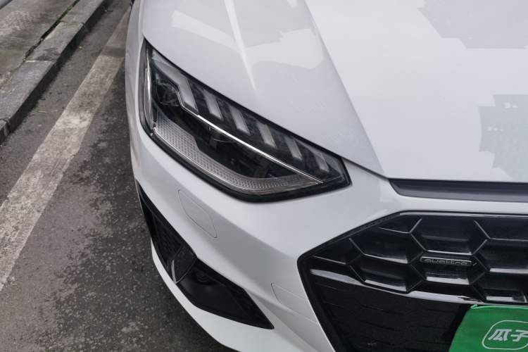 Used Audi A4L 2023 40 TFSI quattro Luxury Dynamic Edition Right Front Headlight