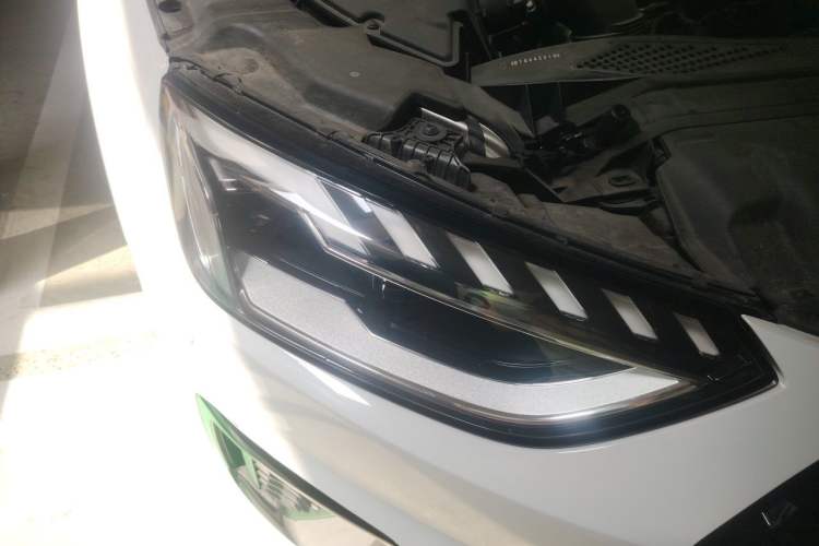 Used Audi A4L 2023 40 TFSI Luxury Dynamic Model Right Front Headlight