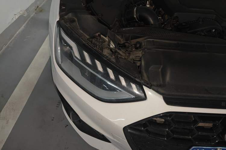 Used Audi A4L 2023 40 TFSI Luxury Dynamic Model Right Front Headlight