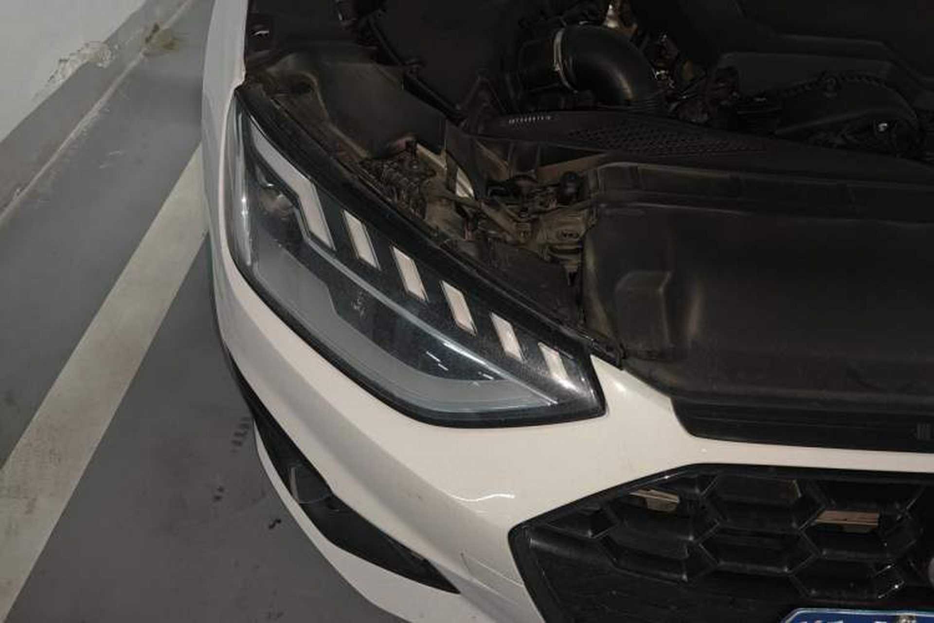 Used Audi A4L 2023 40 TFSI Luxury Dynamic Model Right Front Headlight