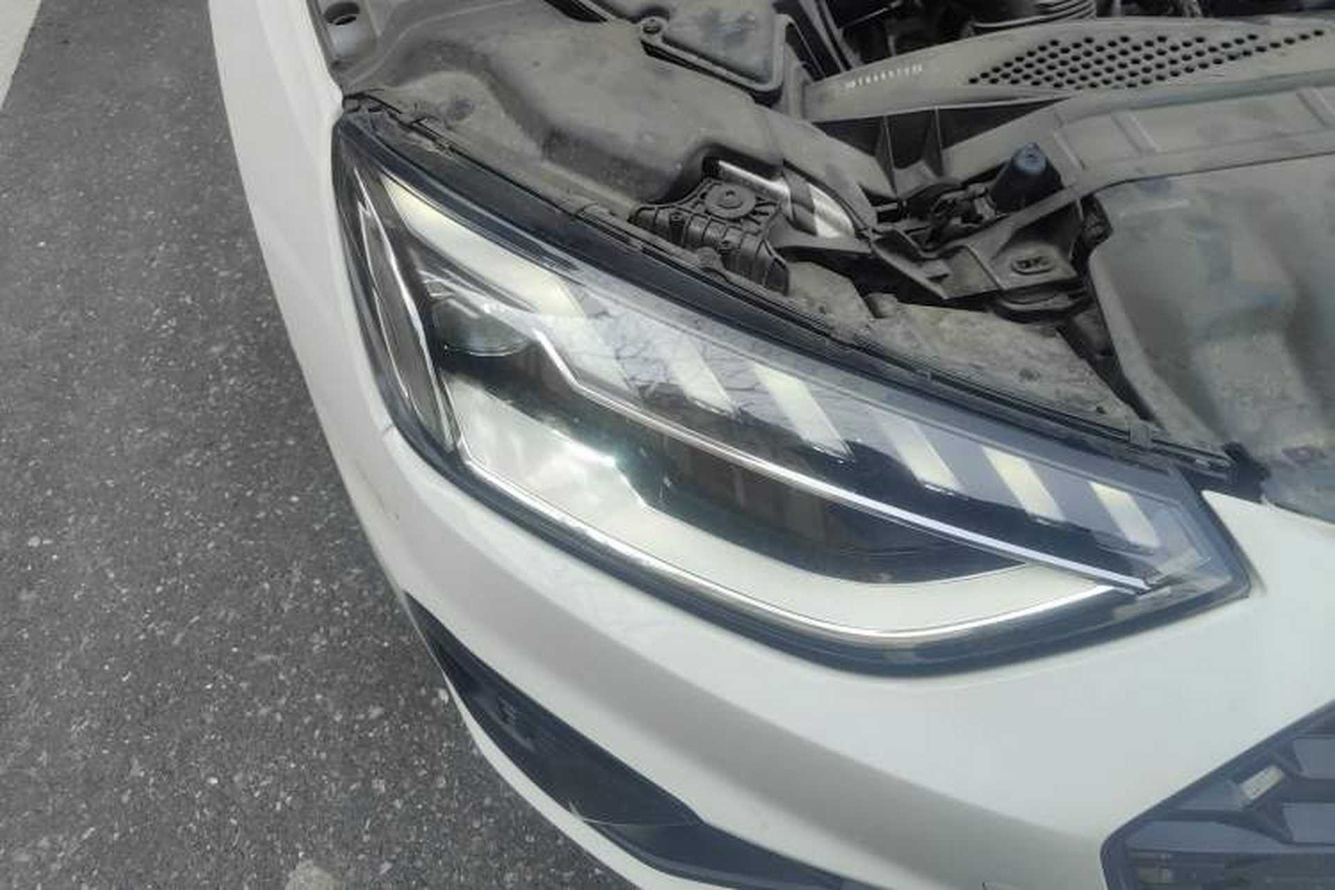 Used Audi A4L 2023 40 TFSI Luxury Dynamic Model Right Front Headlight