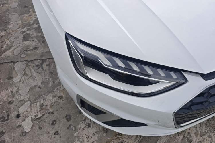Used Audi A4L 2023 40 TFSI Fashion Dynamic Model Right Front Headlight
