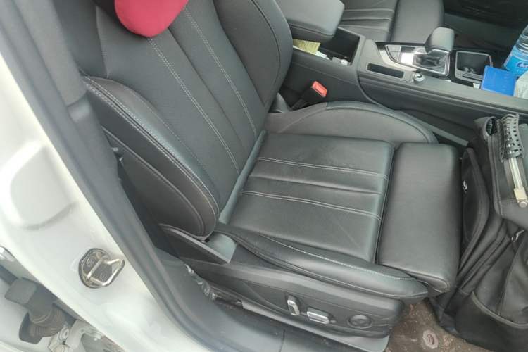 Used Audi A4L 2023 40 TFSI Luxury Dynamic Model Right Front Seat