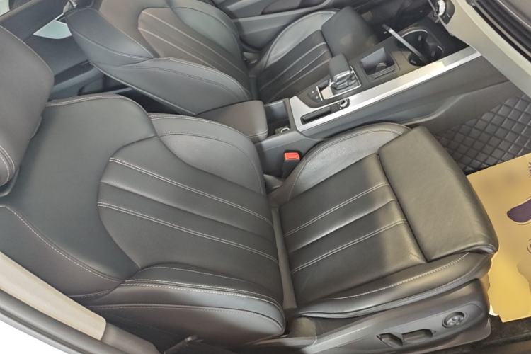 Used Audi A4L 2023 40 TFSI Fashion Dynamic Model Right Front Seat