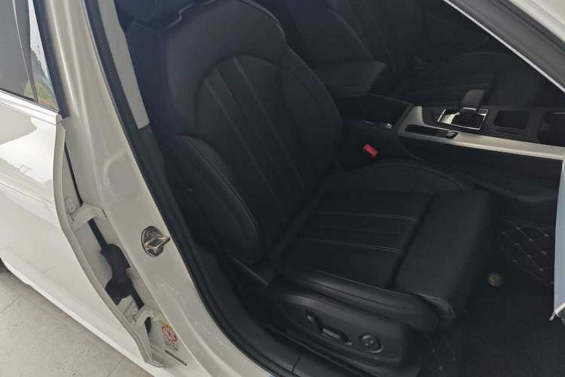 Used Audi A4L 2023 40 TFSI Fashion Dynamic Model Right Front Seat