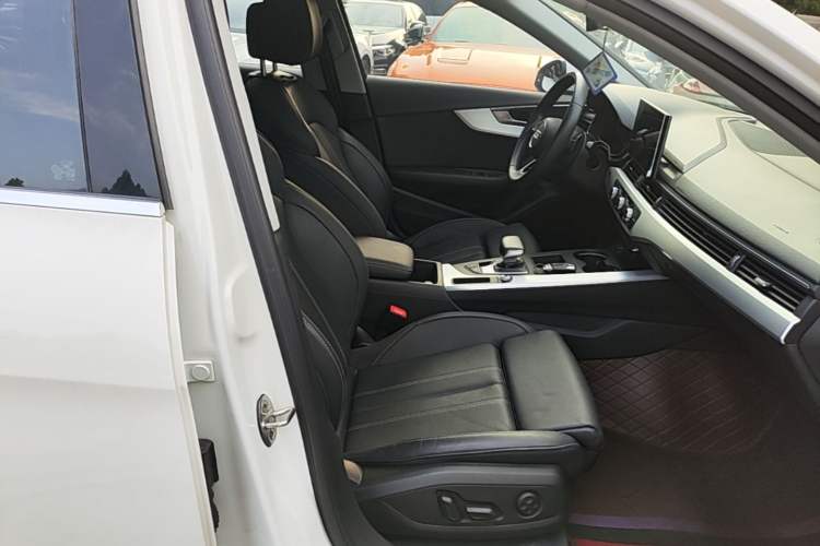 Used Audi A4L 2023 40 TFSI Fashion Dynamic Model Right Front Seat