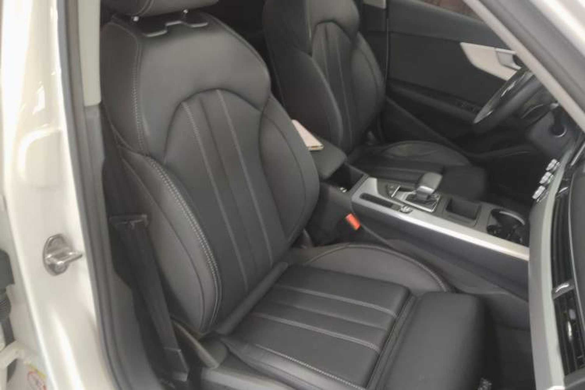 Used Audi A4L 2023 40 TFSI Fashion Dynamic Model Right Front Seat