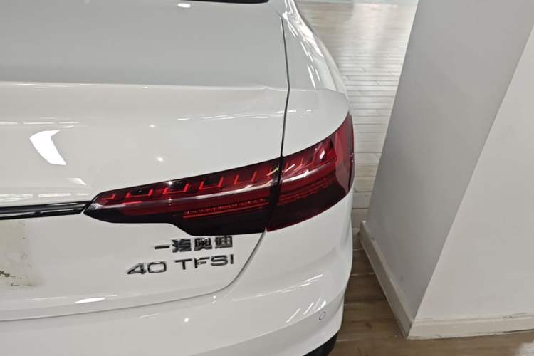 Used Audi A4L 2023 40 TFSI Luxury Dynamic Model Right Rear Taillight