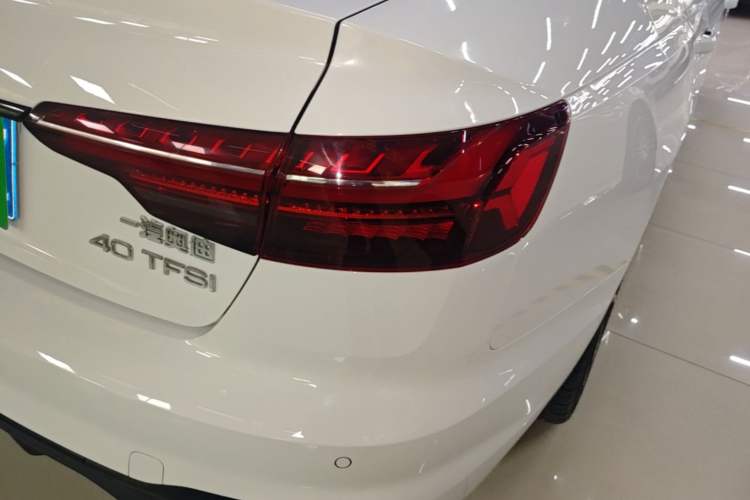 Used Audi A4L 2023 40 TFSI Luxury Dynamic Model Right Rear Taillight