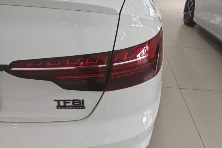 Used Audi A4L 2023 40 TFSI quattro Luxury Dynamic Edition Right Rear Taillight