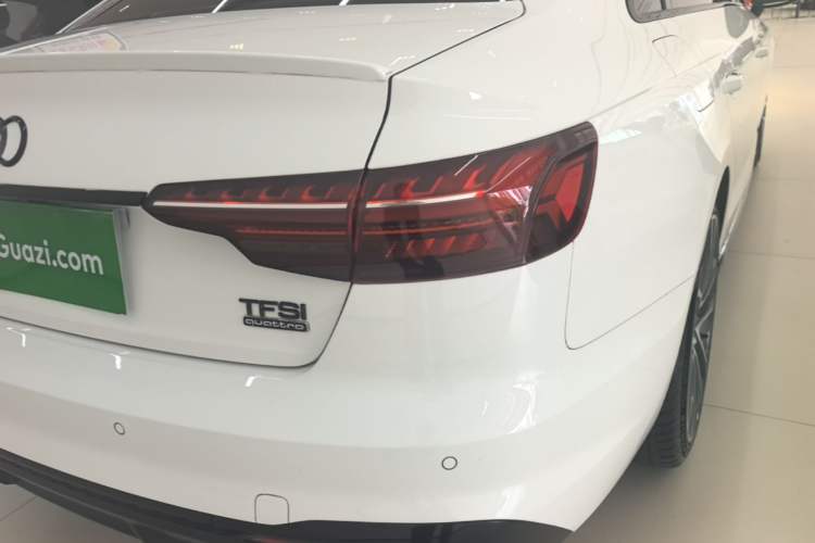 Used Audi A4L 2023 40 TFSI quattro Luxury Dynamic Edition Right Rear Taillight