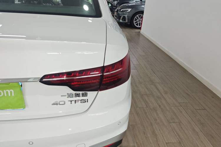 Used Audi A4L 2023 40 TFSI Fashion Dynamic Model Right Rear Taillight