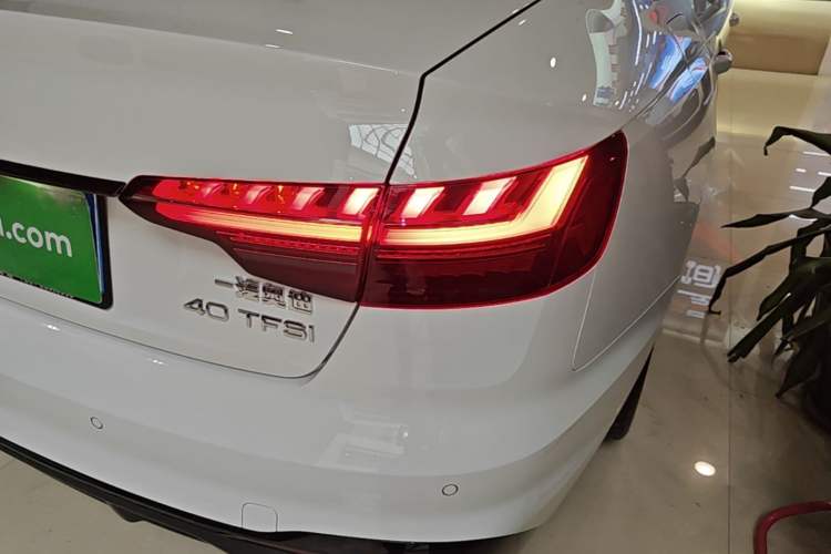 Used Audi A4L 2023 40 TFSI Luxury Dynamic Model Right Rear Taillight