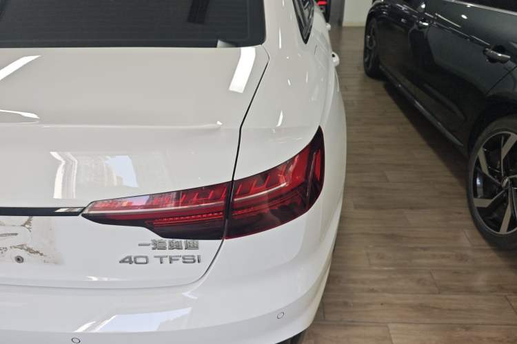 Used Audi A4L 2023 40 TFSI Luxury Dynamic Model Right Rear Taillight