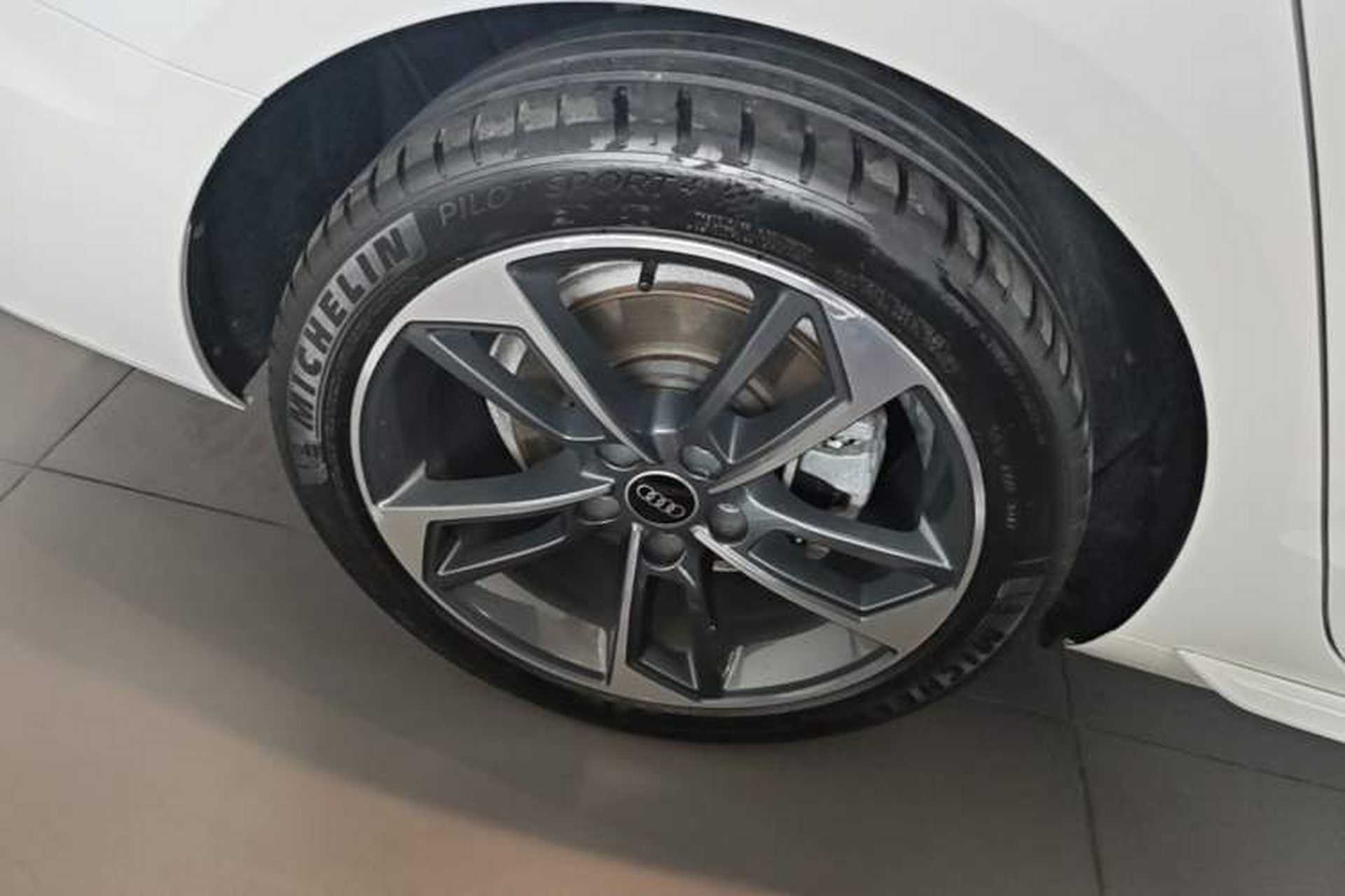 Used Audi A4L 2023 40 TFSI Fashion Dynamic Model Right Rear Wheel Hub