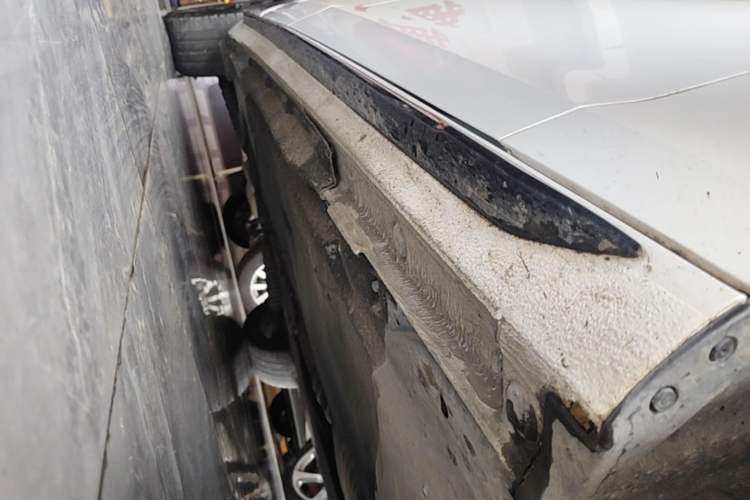 Used Audi A4L 2023 40 TFSI Luxury Dynamic Model Right Side Sill