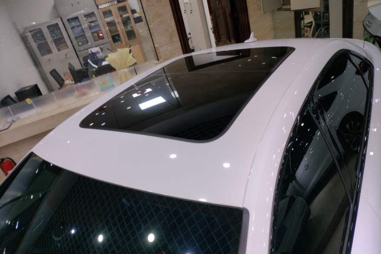 Used Audi A4L 2023 40 TFSI Luxury Dynamic Model Roof