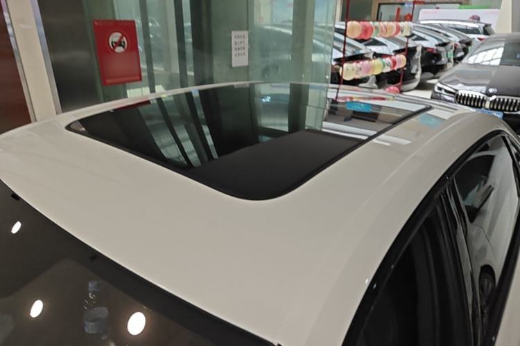 Used Audi A4L 2023 40 TFSI Luxury Dynamic Model Roof