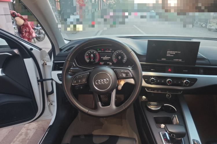 Used Audi A4L 2023 40 TFSI Fashion Dynamic Model Steering Wheel