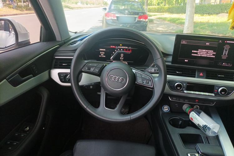 Used Audi A4L 2023 40 TFSI Fashion Dynamic Model Steering Wheel