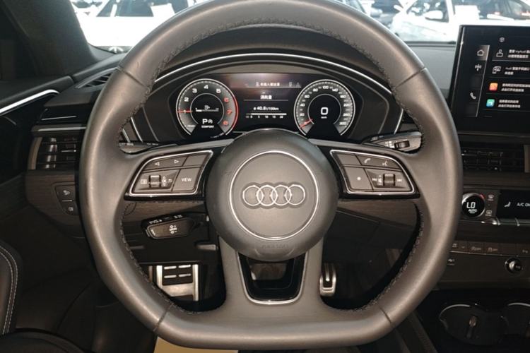 Used Audi A4L 2023 40 TFSI Luxury Dynamic Model Steering Wheel