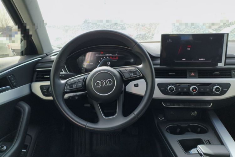 Used Audi A4L 2023 40 TFSI Fashion Dynamic Model Steering Wheel
