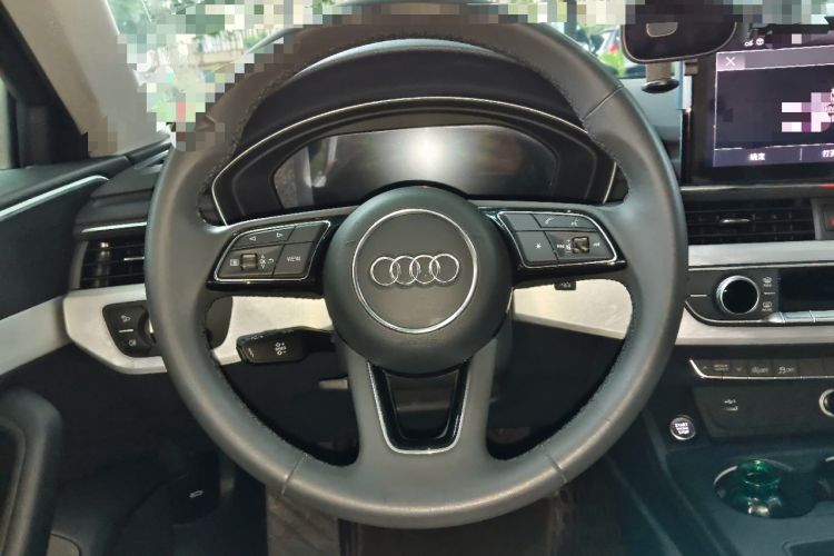 Used Audi A4L 2023 40 TFSI Fashion Dynamic Model Steering Wheel