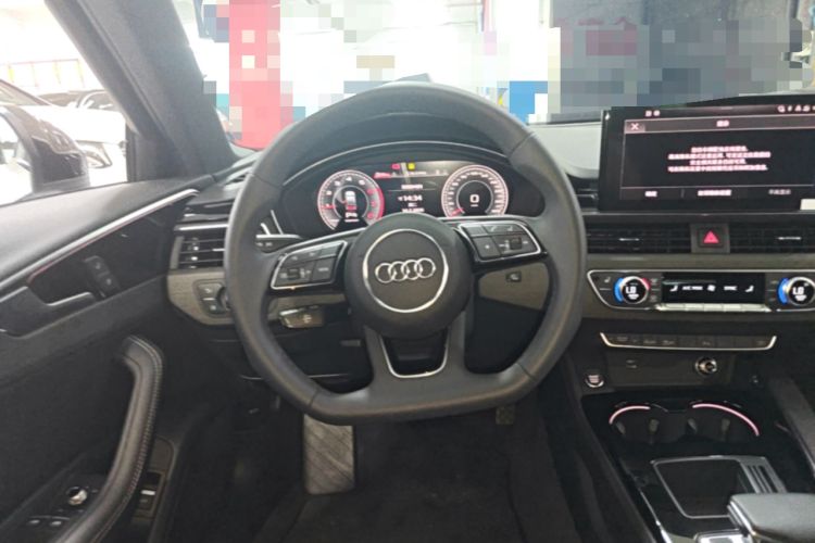 Used Audi A4L 2023 40 TFSI Luxury Dynamic Model Steering Wheel