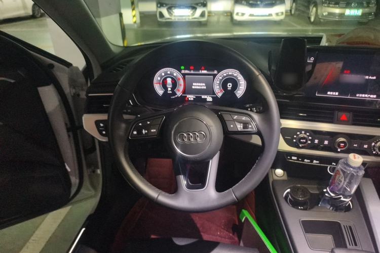 Used Audi A4L 2023 40 TFSI Fashion Dynamic Model Steering Wheel
