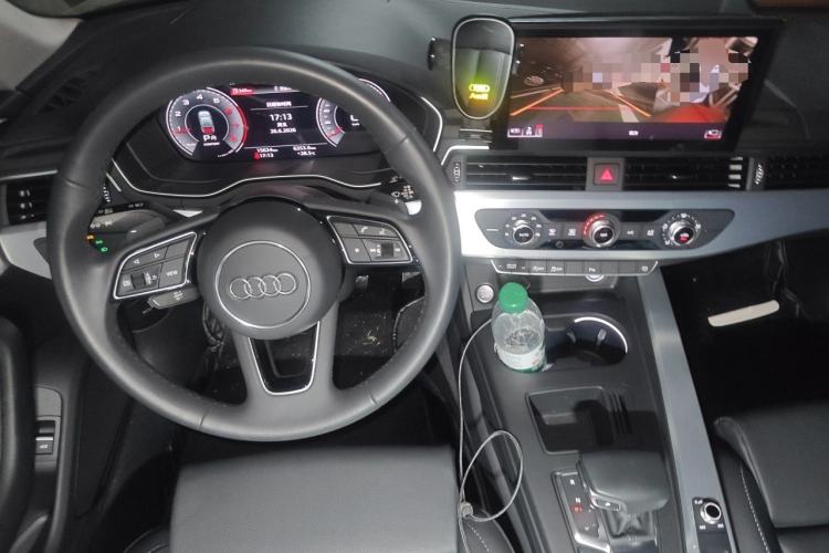 Used Audi A4L 2023 40 TFSI Fashion Dynamic Model Steering Wheel