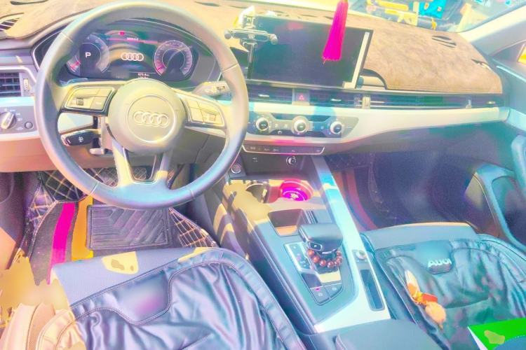 Used Audi A4L 2023 40 TFSI Fashion Dynamic Model Steering Wheel