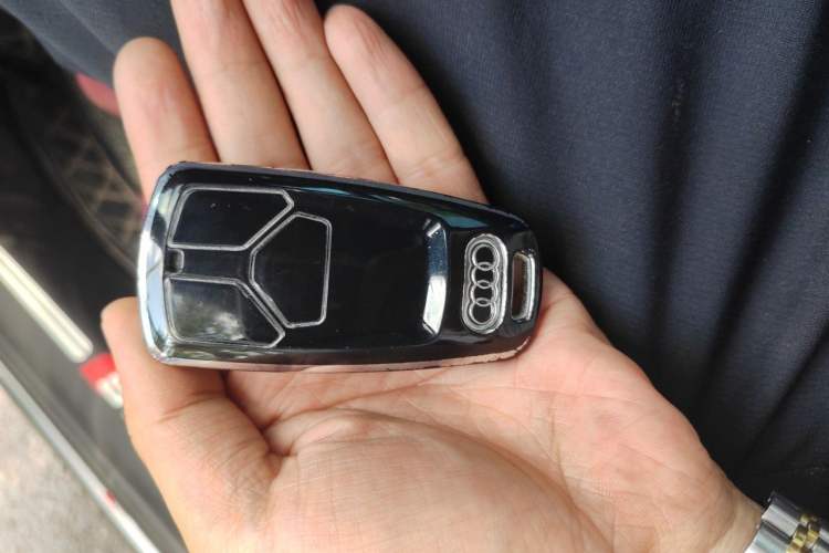 Used Audi A4L 2023 40 TFSI quattro Luxury Dynamic Edition Vehicle Key
