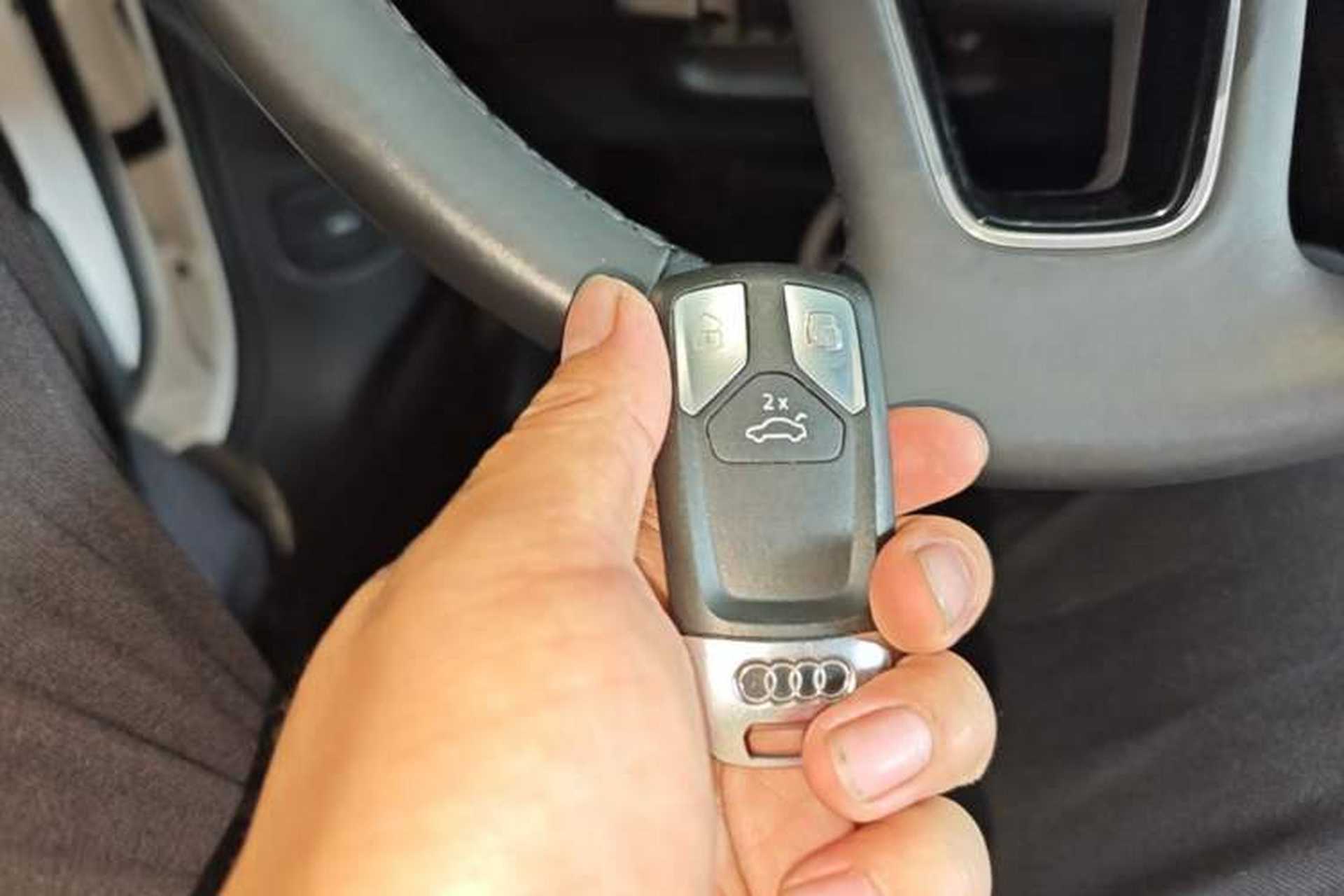 Used Audi A4L 2023 40 TFSI Fashion Dynamic Model Vehicle Key