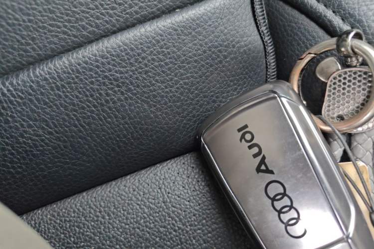 Used Audi A4L 2023 40 TFSI Fashion Dynamic Model Vehicle Key