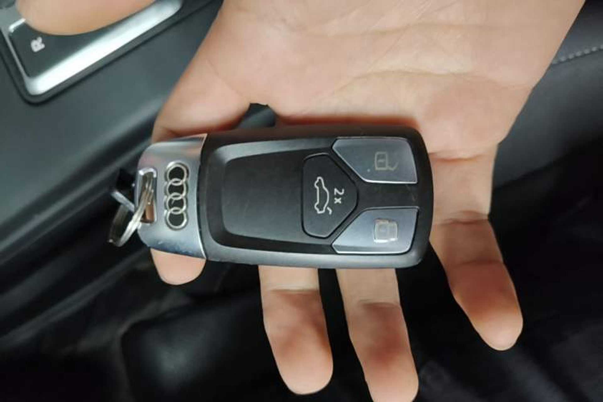 Used Audi A4L 2023 40 TFSI Fashion Dynamic Model Vehicle Key