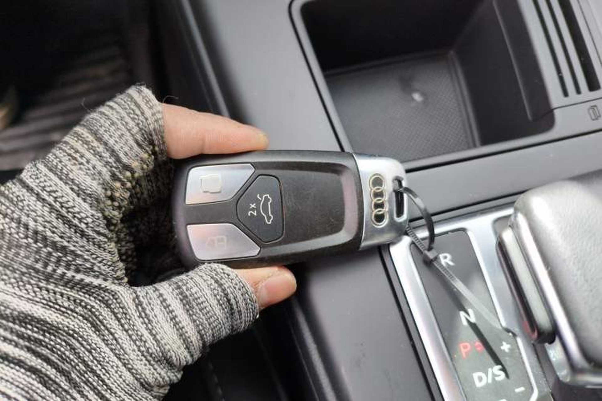 Used Audi A4L 2023 40 TFSI Fashion Dynamic Model Vehicle Key