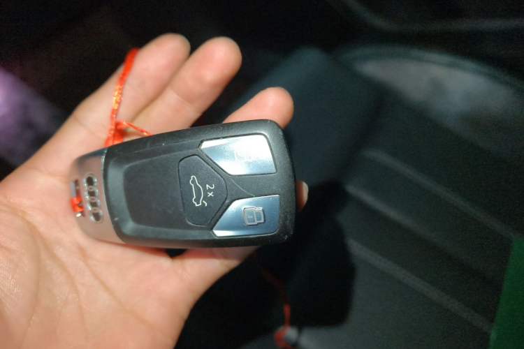 Used Audi A4L 2023 40 TFSI Luxury Dynamic Model Vehicle Key